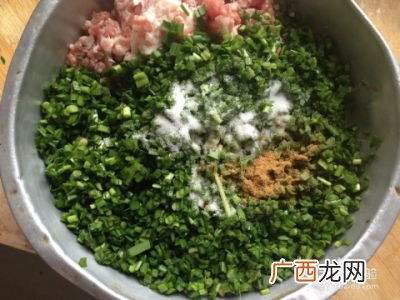 家常韭菜猪肉馅怎么调,怎么样调韭菜肉丁馅？