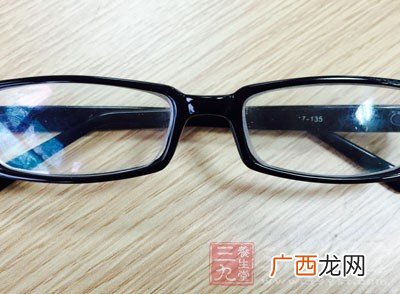 角膜接触镜的优缺点,隐形眼镜软性亲水接触镜与角膜接触镜哪个好一点？