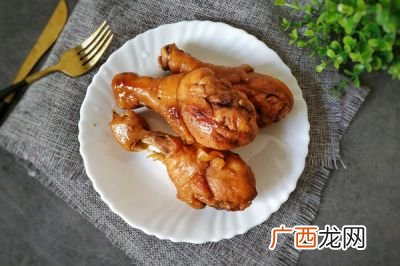 电饭锅焖鸡腿的做法,电饭锅怎么做可乐鸡腿？