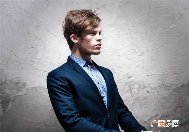 男人嘴唇厚厚嘴唇薄哪个好 男人嘴唇厚和嘴唇薄哪个好