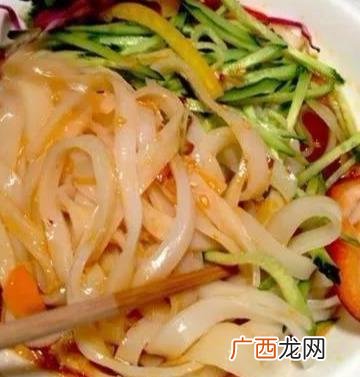 米皮怎么拌着吃,汉中米皮的臊子做法？