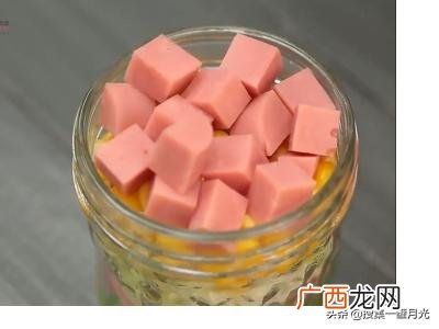 黄瓜沙拉的具体制作方法,蔬菜沙拉做法？