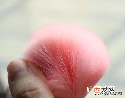 眼影刷清洗方法,化妆刷怎么清洗?