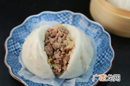 一个菜包一个肉包多少热量,半个包子多少大卡？