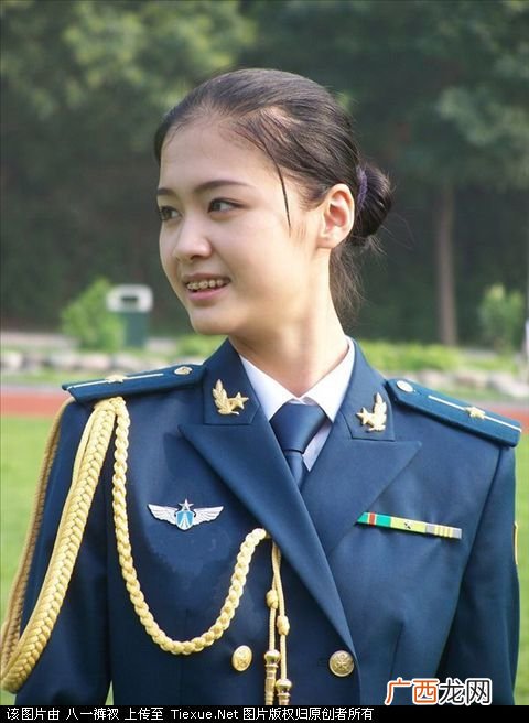 两杠一星要当多少年兵,警衔两杠一星是什么职务？