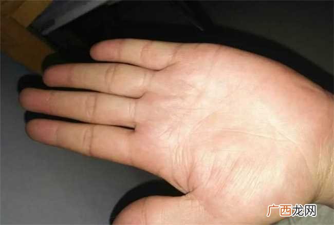婚姻幸福的男人手相