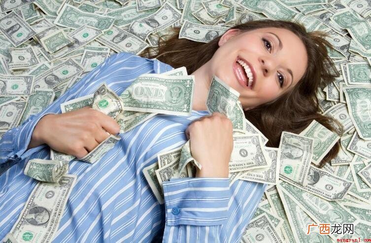 拜金女的意思是什么内容 拜金女的意思是什么