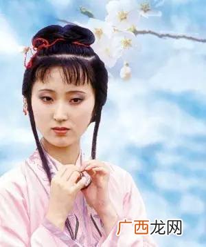 林黛玉要用什么样的词语形容,用一个成语形容林黛玉?