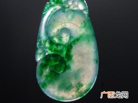 a货翡翠的鉴别方法水泡,翡翠泡水里有什么好处？