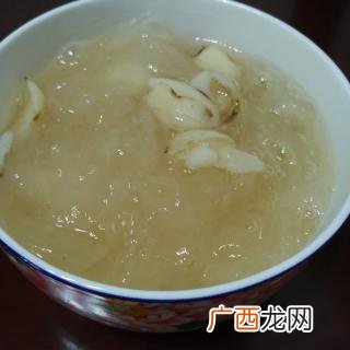 莲子银耳百合粥怎么煮,银耳莲子百合汤怎么炖好吃?