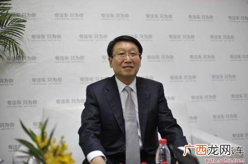 宣传部部长和宣传部长有啥区别,市委宣传部副部长与市委组织部副部长哪个级别高？
