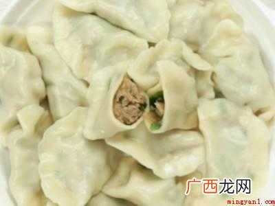饺子怎么吃共有3个步骤 饺子怎么吃