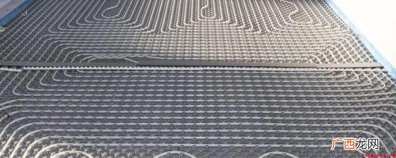 地暖是木地板辐射源采暖的通称 地暖是不是开了就不要关了