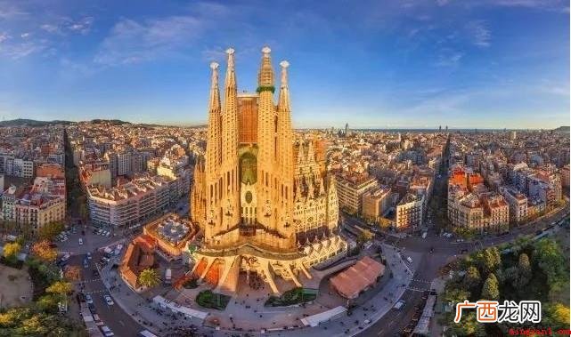 Barcelona 巴塞罗那地名 巴塞罗那在哪里