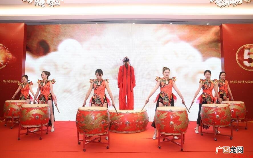 鼓舞的近义词是什么?_健康频道 鼓舞的近义词是什么
