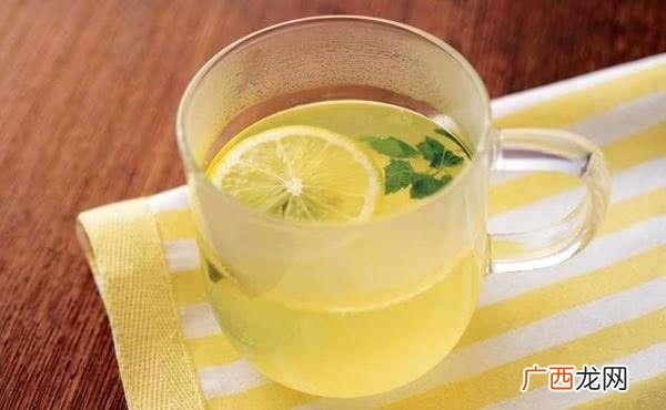 柠檬水怎么做,谁知道海底捞那个四块钱随便喝的柠檬水怎么做告诉我?
