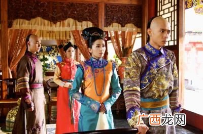 深宫谍影以丹和皇上什么关系,伊丹格格是什么宫廷电视剧？