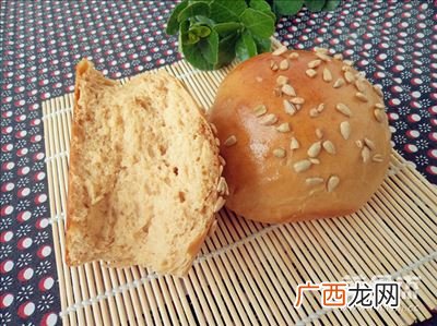 奶香红糖面包的做法,奶香八宝粥怎么做？