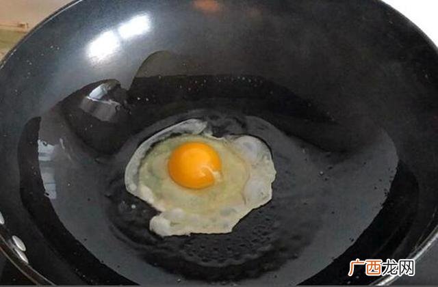 怎么煎鸡蛋不粘锅,煎蛋如何不粘锅？