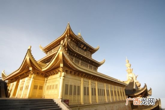 峨眉山是谁的道场,峨眉山现在有住道士的道观吗?不要听说的，要真知道的？