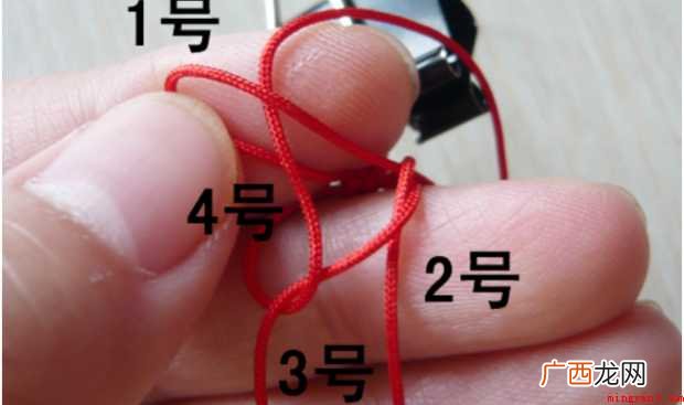 如何用绳子编手链