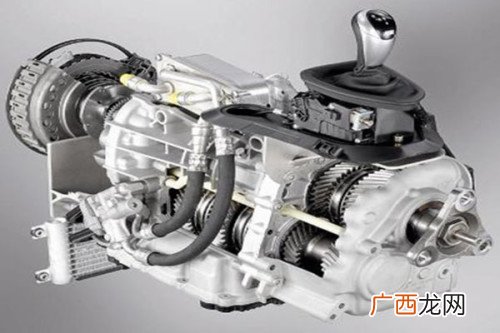 汽车离合是什么作用,汽车上的离合是干什么用的？
