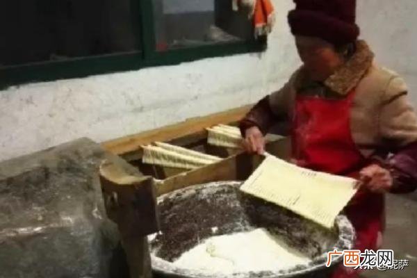 手工面条的做法和配方,如何制作纯手工挂面?