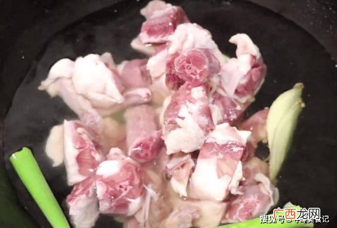 熬出的鸭油有什么用途,鸭油和猪油有区别吗？