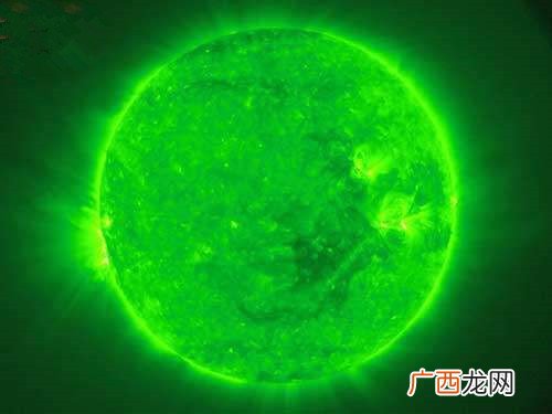 太阳色是什么颜色,春天的太阳是什么颜色的？