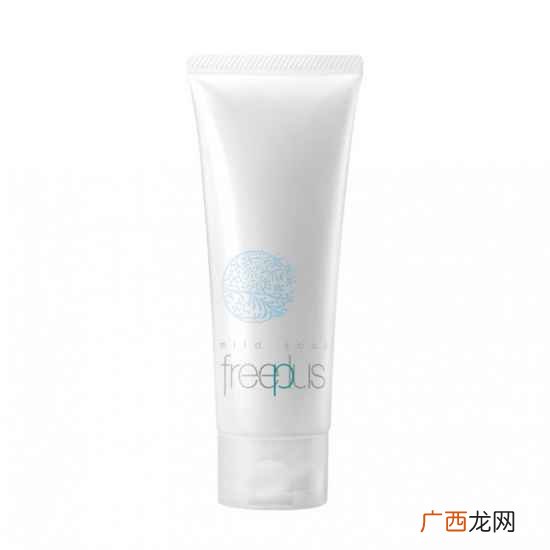 防晒霜用洗面奶可以洗干净么,只用水乳防晒霜，洗面奶能洗干净么？