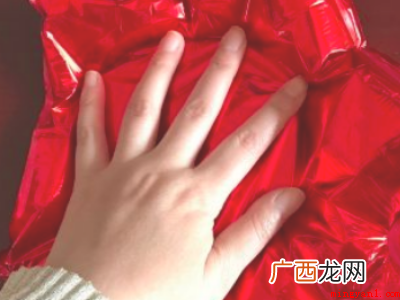 天然乳胶床垫生产制造下来的气球 自动封口的气球怎么放气