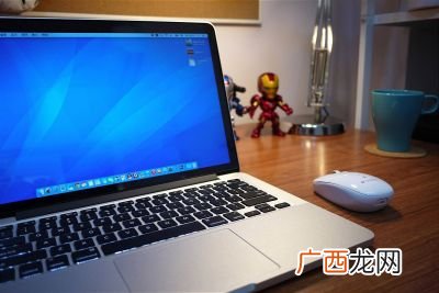 笔记本闪屏是什么原因,电脑屏幕闪屏是怎么回事？