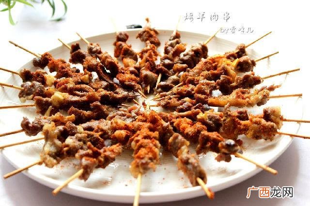 如何烤羊肉串,家庭羊肉串做法？