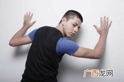 飞机杯可以锻炼持久度吗,男生飞机头怎么垂下来？
