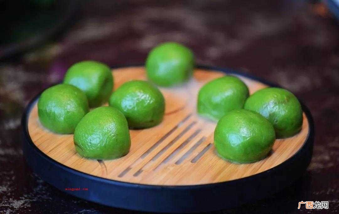 青团是江南地区的特点小吃,据考资格证书 青团的由来和寓意是什么？