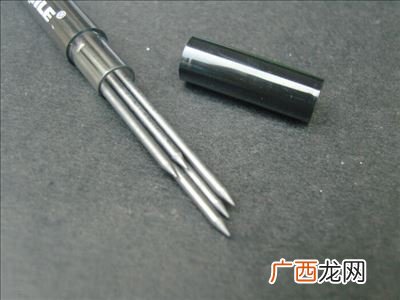 铅笔芯有毒吗,铅笔芯有磁性吗？