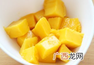 芒果椰奶怎么做好吃,海石花红豆薏米芒果椰汁糖水做法？