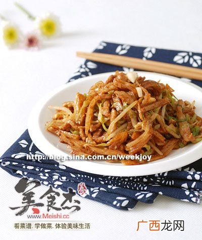 肉丝炒饼的做法肉丝炒饼怎么做,肉炒饼做法？