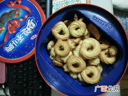 软曲奇硬曲奇做法区别,烤箱做出的曲奇饼干发硬怎么回事？