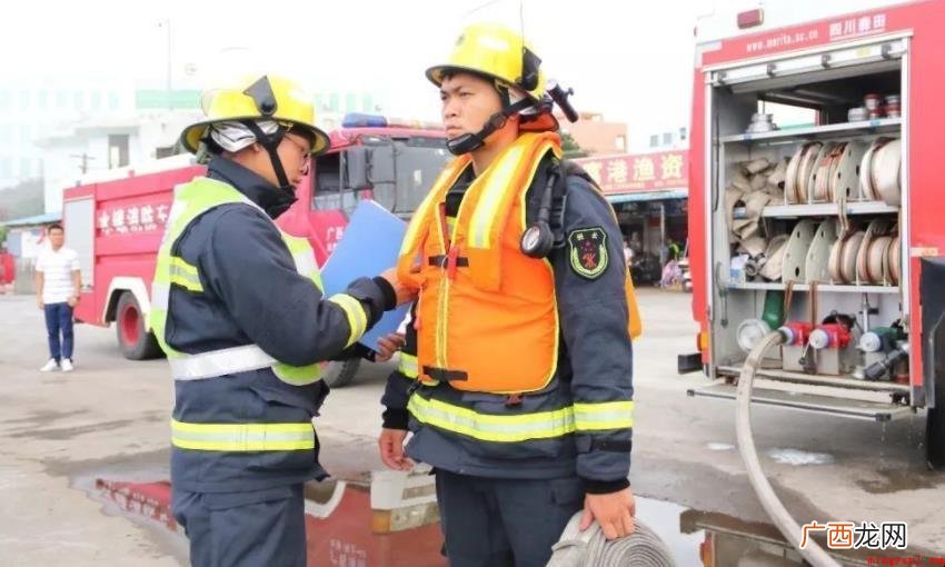 易燃易爆场所不可以穿什么衣服 易燃易爆场所不能穿什么衣服