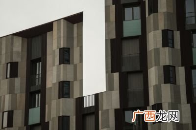 文言文曹冲智救库吏,赞扬曹冲聪明机智的故事还有哪些？