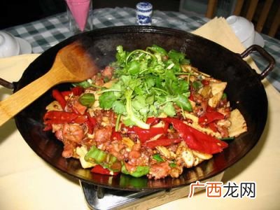怎么制作干锅兔,干锅兔家常做法电饭锅？