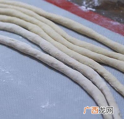 四十厘米有多长参照物,40厘米有多长参照物？