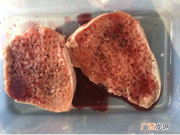 牛排怎样腌制,牛排是怎么腌制的，都有哪些料？