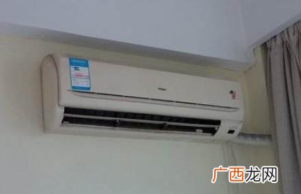 空调开关在哪儿,空调怎么开？按哪颗键？