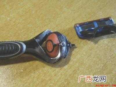 刮毛刀怎么清洗刀片
