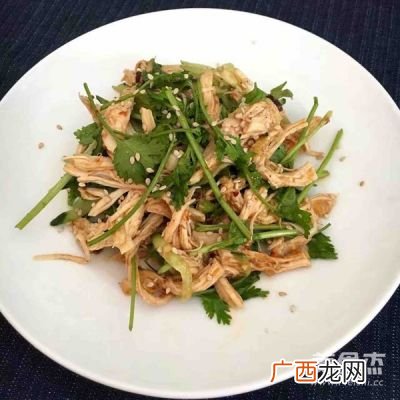 鸡胸肉凉拌怎么做好吃,于谦拌鸡丝做法？