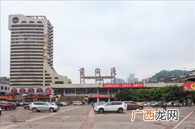 重庆站是哪个站火车站,重庆有七个高铁站？