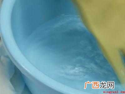 干了的毛笔墨汁怎么洗掉