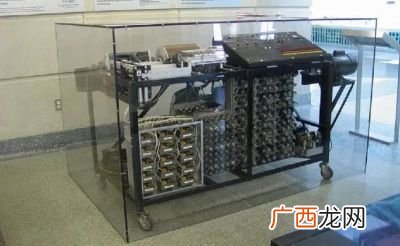 计算机的主存储器是指,与外存储器相比内存储器是什么？